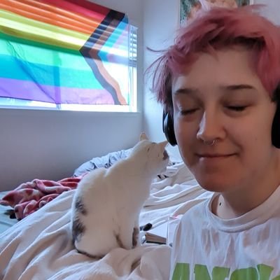 howl5ng's profile picture. your friendly neighborhood ghost 🌹they/them🥀 

BLACK LIVES MATTER