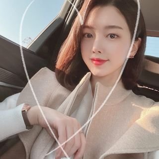 EarthaBert4's profile picture. 