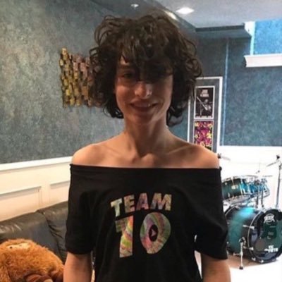 8teen | THE REAL FINN WOLFHARD /j | gender: a threat | prns: fight/me | professional trying pronouns and names on ppl that are testing them 🤭