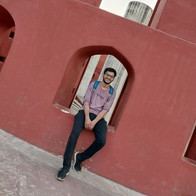 Full stack web developer | Blockchain enthusiast |
Javascript | Solidity | NextJs | NodeJs | MongoDB |