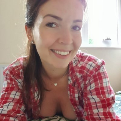 mama naughty pussy show off