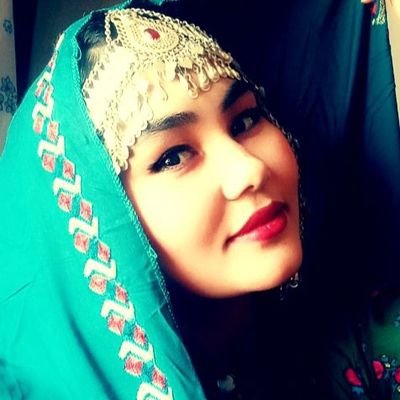 .
دعا کن همیشه چشمانی داشته باشی که بهترین ها را ببیند، قلبی که بدترین ها را ببخشد، ذهنی که بدی ها را فراموش کند و روحی که ایمانش را از دست ندهد.