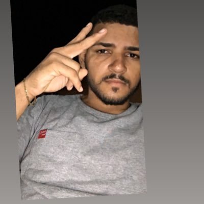 niloramos4k's profile picture. 