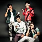 Girl_Estranha's profile picture. Sou a Menina Estranha dos meninos da @rockrestart