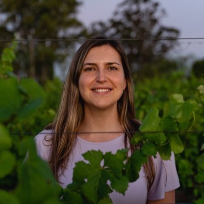 🍷Comunico sobre vinos
💥Fundadora @tinta_wine
🇺🇾Somm, Educadora & Autora de #uruguayenvinos
🍇Ayudo a productores de vino a contar su historia