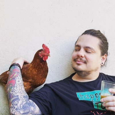 eumalves's profile picture. Pai, Tech Leader, tatuado e preguiçoso. No momento eu uso o twitter pra reclamar e ver memes.