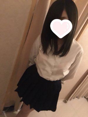 JD♡カフェ店員♡スケベつぶやき多め♡いい人いないかな？