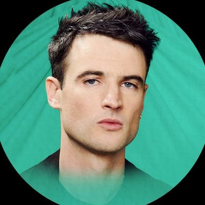 Sua fonte de informações completa sobre o ator Tom Sturridge. #TheSandman, renovada para sua 2ª temporada, está disponível na @Netflix.