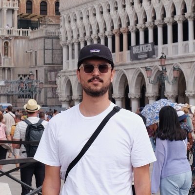 Internox's profile picture. ✸ Building @simpercms @unbomx @vvvvvvclub
Co-founder @lagggom com