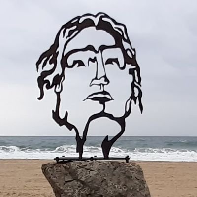 nickvelissarios's profile picture. Απ’ όλα τα μονοπάτια που οδηγούν στην ευτυχία, το πιο σίγουρο είναι η τιμιότητα και η εργατικότητα
