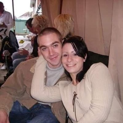 Have a gorgeous man, 2 daughters and 4 cats who are all my world. Just a gal bimbling a long with life :-)