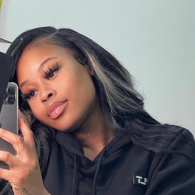 1LaurenBailly's profile picture. 