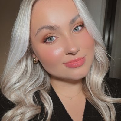 staywithzoe Profile Picture