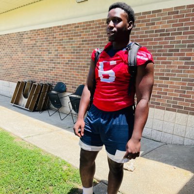 Little Rock Christian Academy 2025 RB/LB/ATH 5’9 217 Bench 320 Squat 520 GPA 3.6 40 4.63 (501-648-6540) John 3:16🙏ronny.anokye@littlerockchristian.com