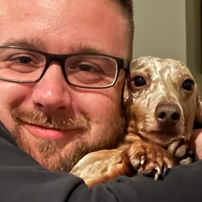 kyyyle92's profile picture. 31 | Victor’s fiancé | Media Professional | MFT Candidate | 🏳️‍🌈 (he/him) 🌲