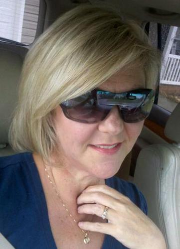 ICanPurr's profile picture. Crazy Cat Lady!