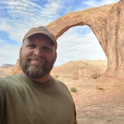 TheDougTwat's profile picture. 