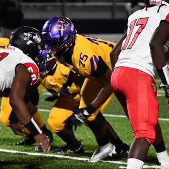 Offensive Tackle/ Center @ Wilson High School 🔥🦍 6’4 245b Class Of 23’ GPA: 3.53