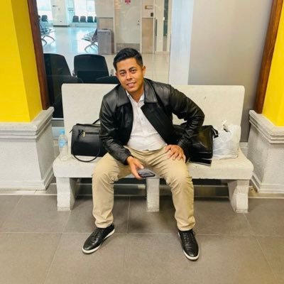 Abogado de Juzgados y Tribunales de la República del Ecuador. “Al servicio del derecho y la justicia”
