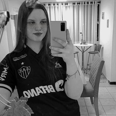 Lari_Fiorilli2's profile picture. 21 | MG