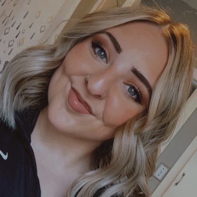 SavannahStubbs's profile picture. cosmetologist 🌸 my lova @garrettlj15