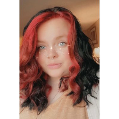 _SimplyCallie_'s profile picture. Just an average girl living a basic life|Twitch Affiliate| Xbox Gamer🎮https://t.co/evxPX7WjzW