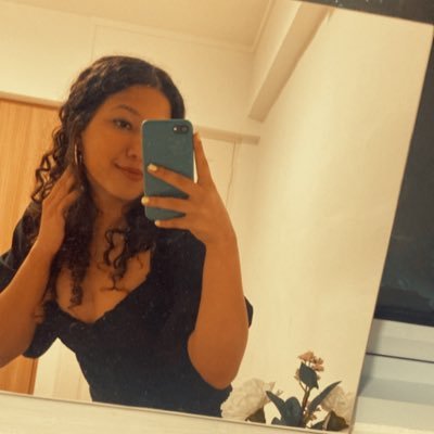 Aishwaryaaa_3's profile picture. thoughts (raw)