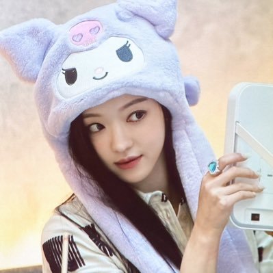 eternalyooa's profile picture. she/her ~ miracle but also multi