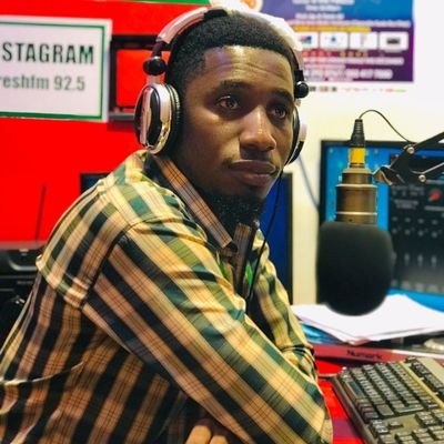 YoloQwame's profile picture. Young boy with journalism mentality