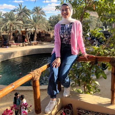 AlaaHBarakat's profile picture. ضاكتوره بهايم 💉
♌Leo,
introvert, 
pokerface,

Travel as much as u can, as far as u can, as long as u can, life's not meant to be lived in one place.✌😎🚲🎶 ✈🌏