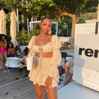 isisgouveia's profile picture. Founder of @iceeventsofficial