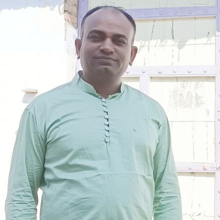 HJirawala's profile picture. 01/06/1982