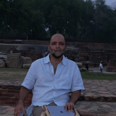 almisbkawy's profile picture. استاذ فلسفة جامعي مهمتي بطح العقول لعلها اذا تألمت ونزفت ادركت ..الفلسفة هي قشعريرة العيش علي الحاافه بعيدا عن الدفيء القبري للوسط