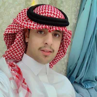 أتعب على درب المراجل واتعنى وارقى بنفسي في سما الطيب هامه درب المراجل عسر للي يتمنى واللي بذل جهده بيفوز بوسامه ,,