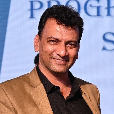 Retailer, Educator, Foodie, Traveller!
Voracious appetite for books. Keen follower of political affairs, history, environment. Team #INDIA