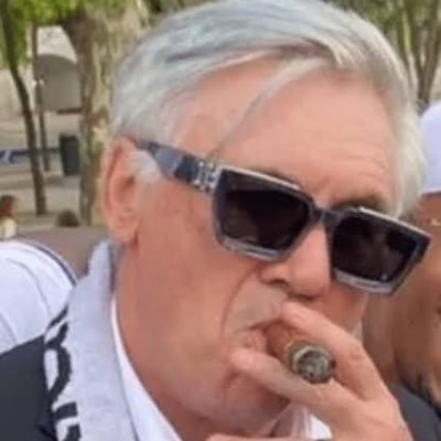 poucasequela's profile picture. O grande problema dos dias atuais, é que as pessoas se sentem na obrigação de opinar sobre tudo.
