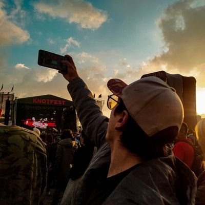 y cito: Soy el mejor acompañante para perder el tiempo !!
Perfil de un aficionado a las películas, la música, y quisque al chorede y la acitilop chinchombiano