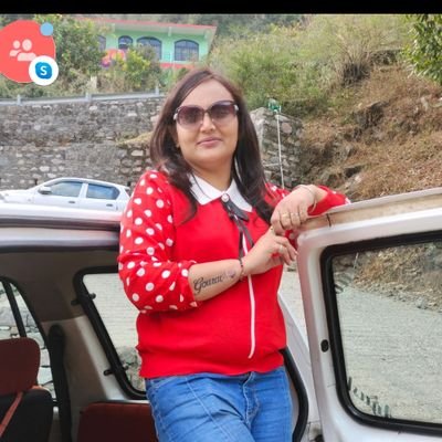 rajni43377425's profile picture.