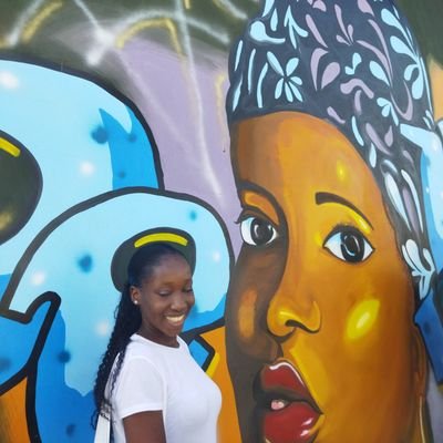 My Father's daughter || B. Tech Industrial design || Artist ° Print designer and illustrator
IG @artbyvhe_ @vhepatterns