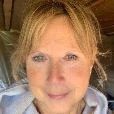 vt2boston's profile picture. Patient advocate, music enthusiast, animal lover, empathic peace seeker, believer in happily ever after. The ocean is always calling my name!