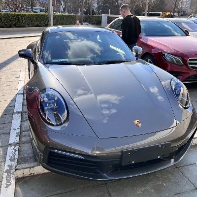 QisongZ's profile picture. 