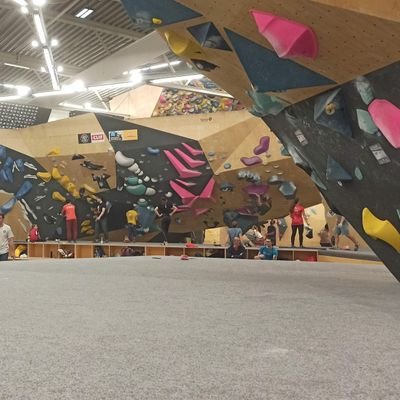 All about climbing, bouldering 
- Competitions and more

Sobald der Geist auf ein Ziel gerichtet ist, kommt ihm vieles entgegen