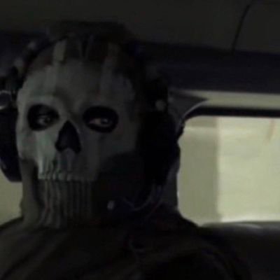 bleumanz's profile picture. New account who dis