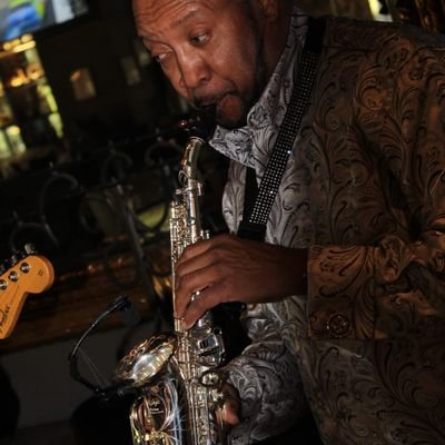 Husband, Father, Dog Lover, Musician.       
 
🎷Jazz Saxophonist 🎷
Former featured Artist w/Gladys Knight 🎤
 🚫DM's unless it's Music Business !