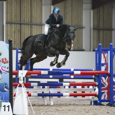 “I am a positive person with an optimistic outlook on life... 🤩 Lv my horses Describe myself in 3 words *Focused *Ambitious *Determined