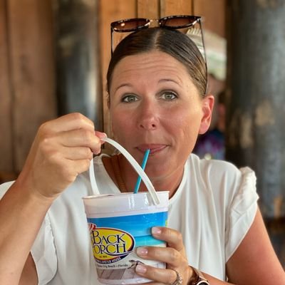 J9Kennedy21's profile picture. my kids Uber driver