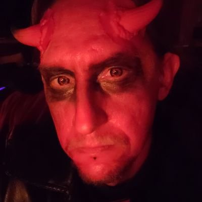 newreazon's profile picture. 