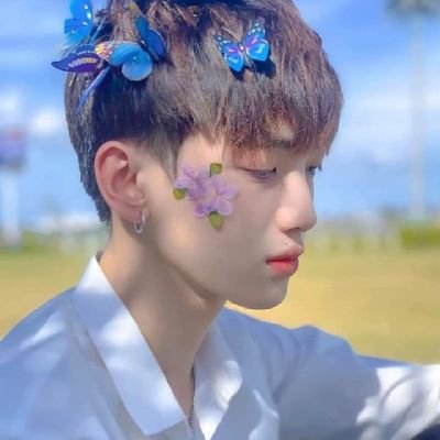 Tphyo10's profile picture. ဒီဇိုင္နာ