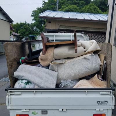 静岡県西部で不用品回収を承っている、かたづけ一式と申します。 この度は不用品回収をご検討中のお客様に最適な提案をさせて頂きます。
 出張料、見積もり料は0円対応してます。
 代表  荻原
 #静岡県
 #袋井市
 #静岡西部
 #リユース、リサイクル
 #不用品
 #便利屋