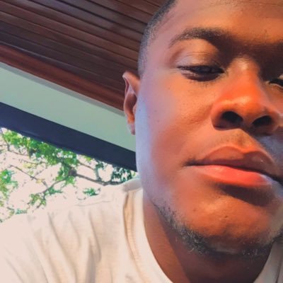 BriceKande's profile picture. Grandir est une obligation ,mûrir est un choix Snap: brice-kande